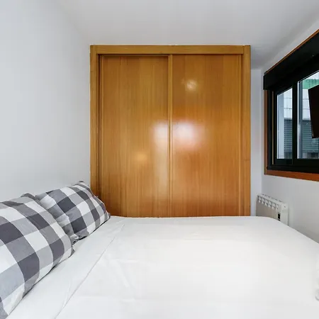 Ybh Velazquez M 47, 2c * Vigo